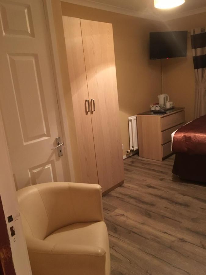 The Ynyscedwyn Arms Hotel Swansea Dış mekan fotoğraf